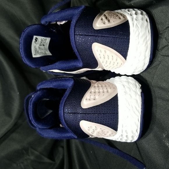 New Balance Women's Fresh Foam ZanteV4 Running size 8.5 Color:Conch Shell/Pigmen - Picture 4 of 17